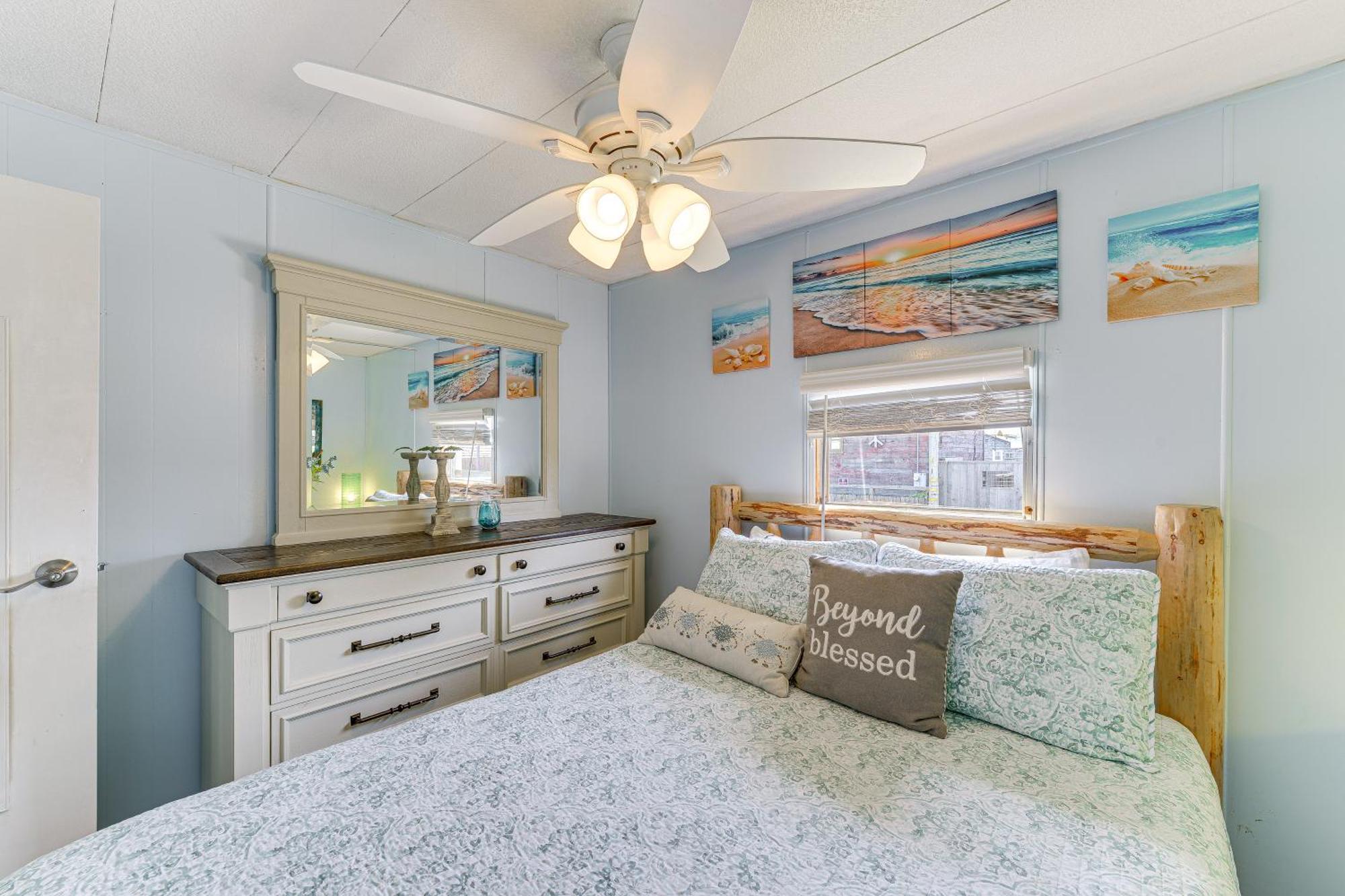 Holiday home Peaceful With 30-foot Dock *